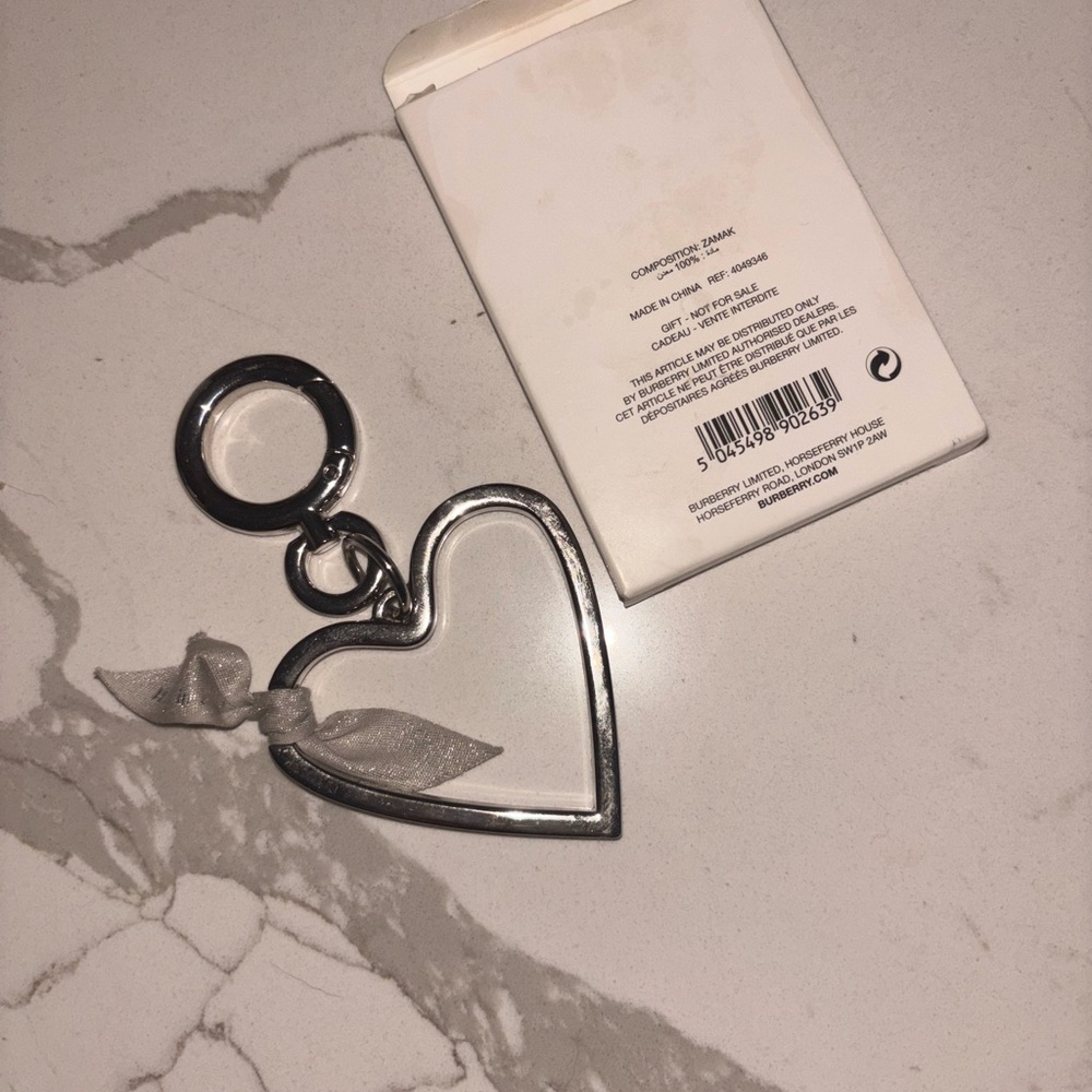 Burberry Silver Heart Keyring - Picture 2 of 4